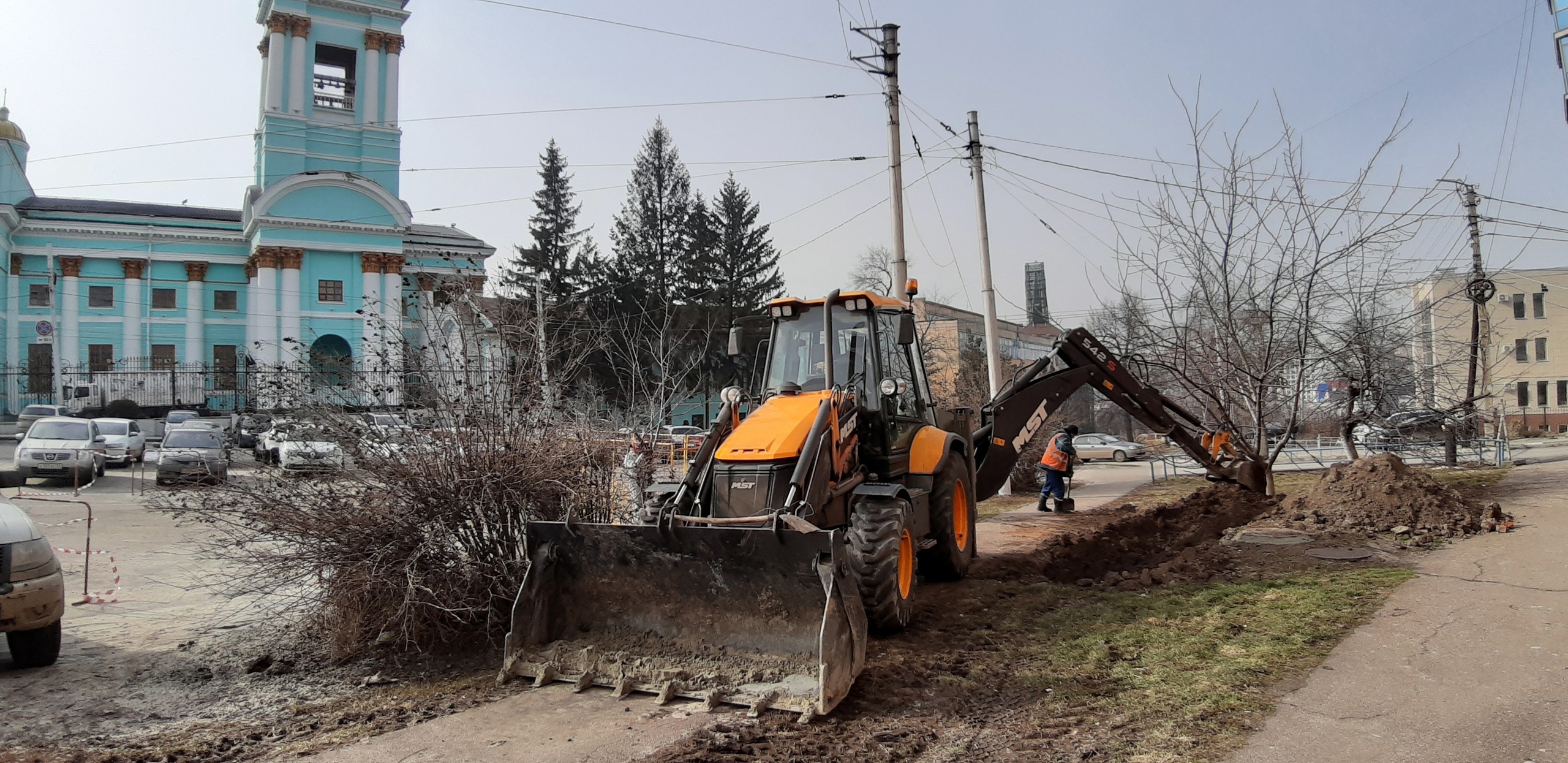 Курская Квадра приступила к благоустройству участков, где проводился ремонт тепловых сетей